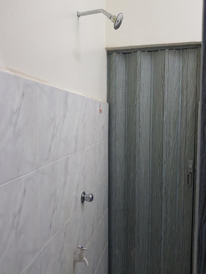 Homestay Che Wan Куантан Екстериор снимка
